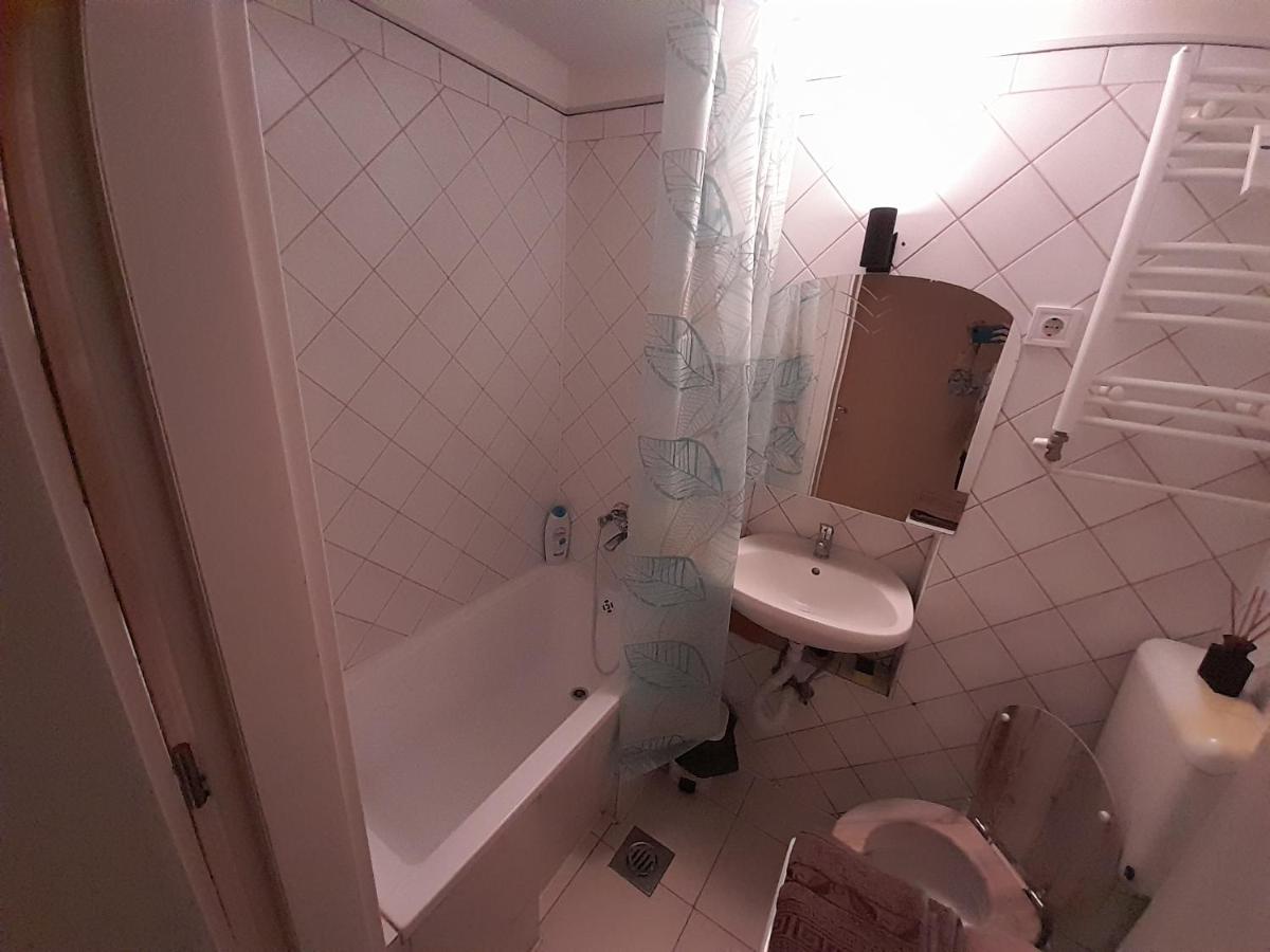 بودابست 7Dab Apartments Huszar Contactless Self Check-In المظهر الخارجي الصورة